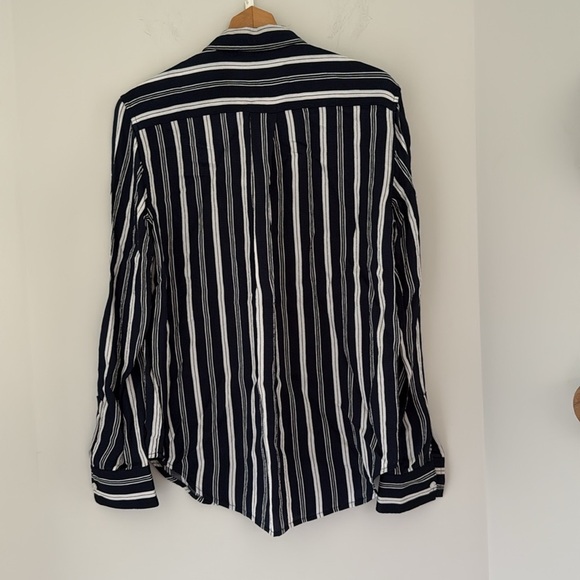 Everlane Navy and White Striped Casual Shirt Size 0 - Picture 3 of 7